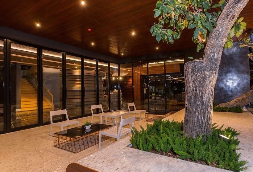 בית מלון כפרי Ton Aoi Grand