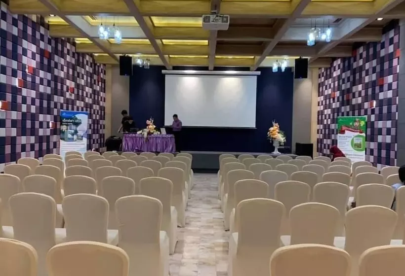 Hotelli Ton Aoi Grand