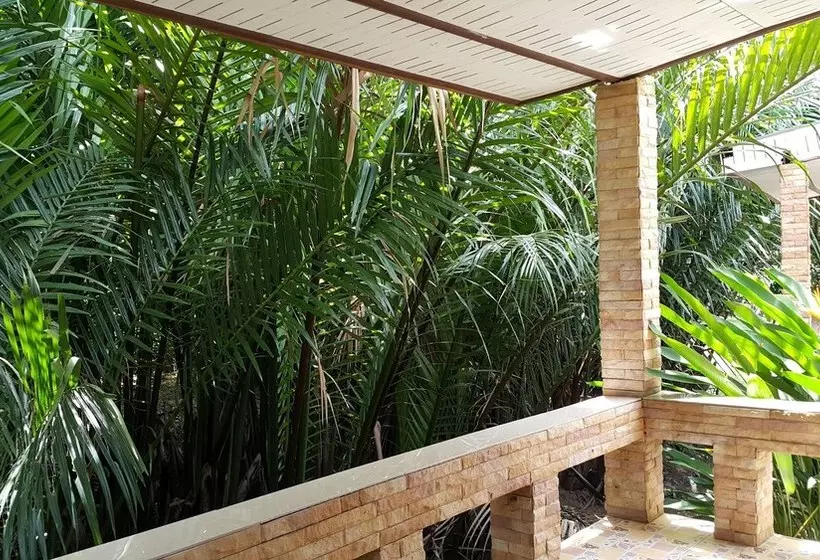 پانسیون Promtawan Resort