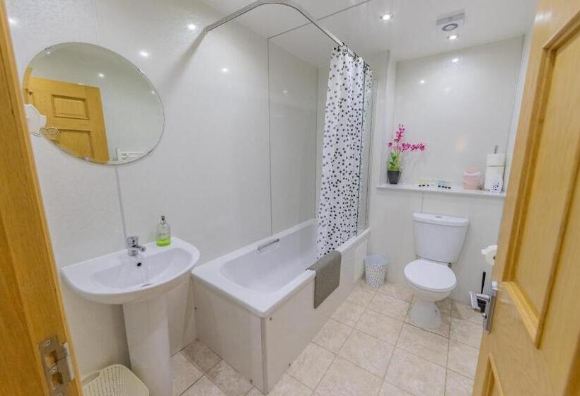 Quay Head View Apart