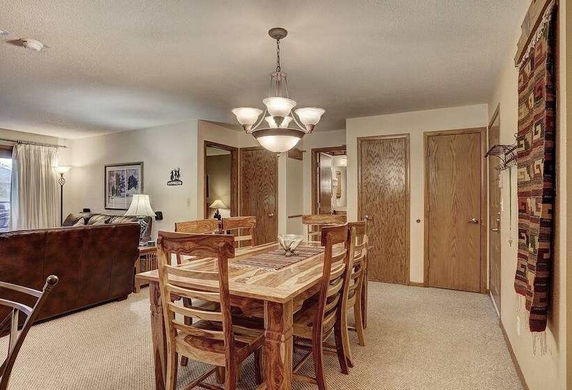 204 Snowdance Manor By Redawning