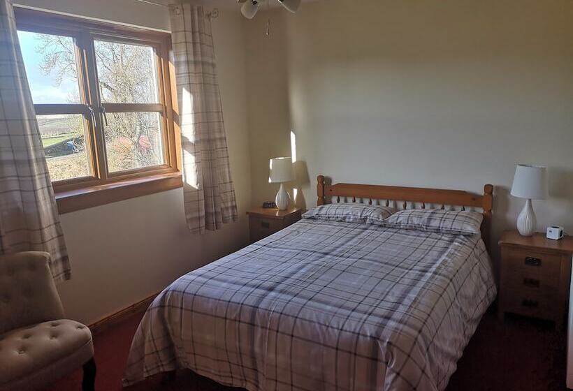 Bed and Breakfast Balhousie Farm