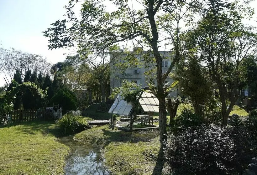 تختخواب و صبحانه Miramonti House