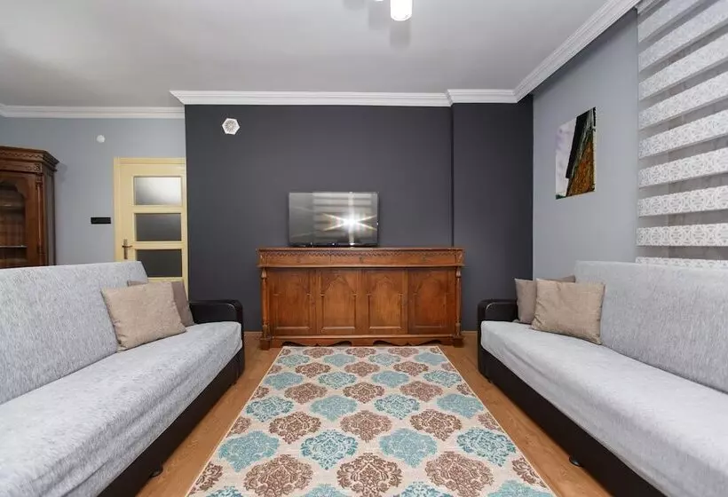 Guven Suite House