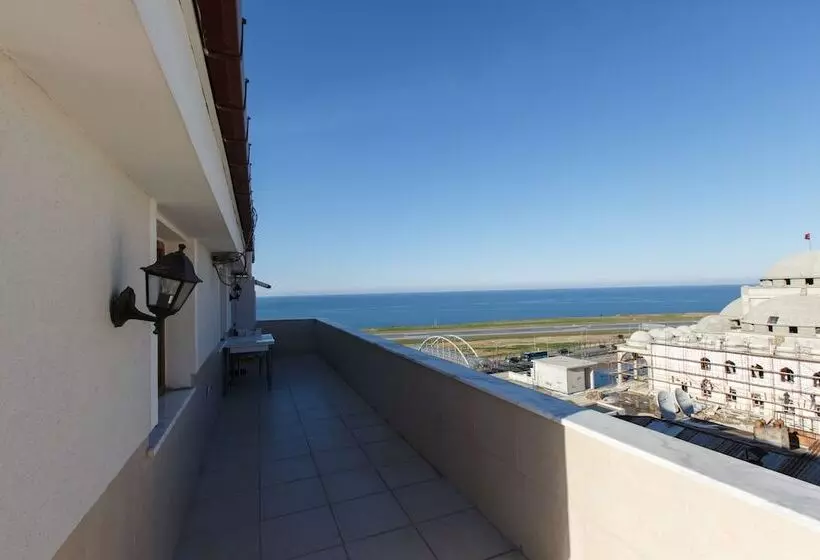 Guven Suite House