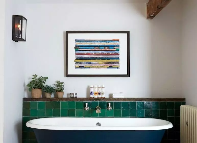 簡易ホテル Artist Residence Oxfordshire