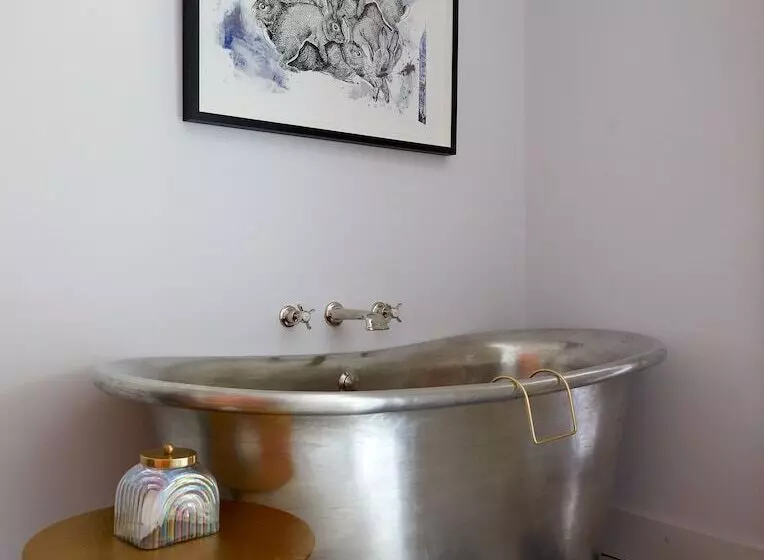 簡易ホテル Artist Residence Oxfordshire