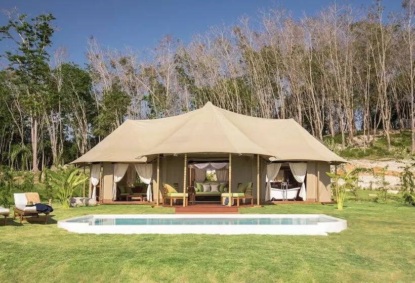 ホテル 9 Hornbills Tented Camp