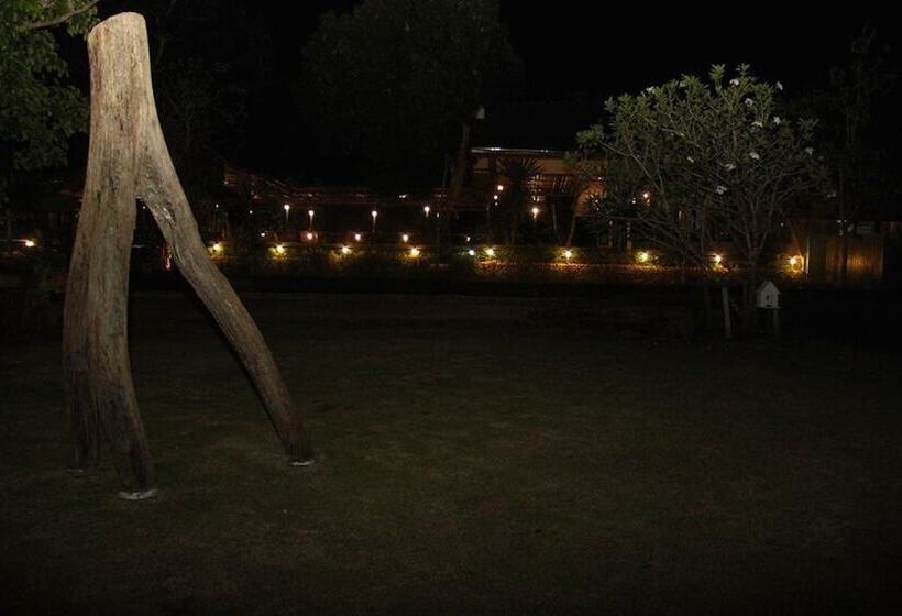 酒店 Baan Alisa Bed And Breakfast