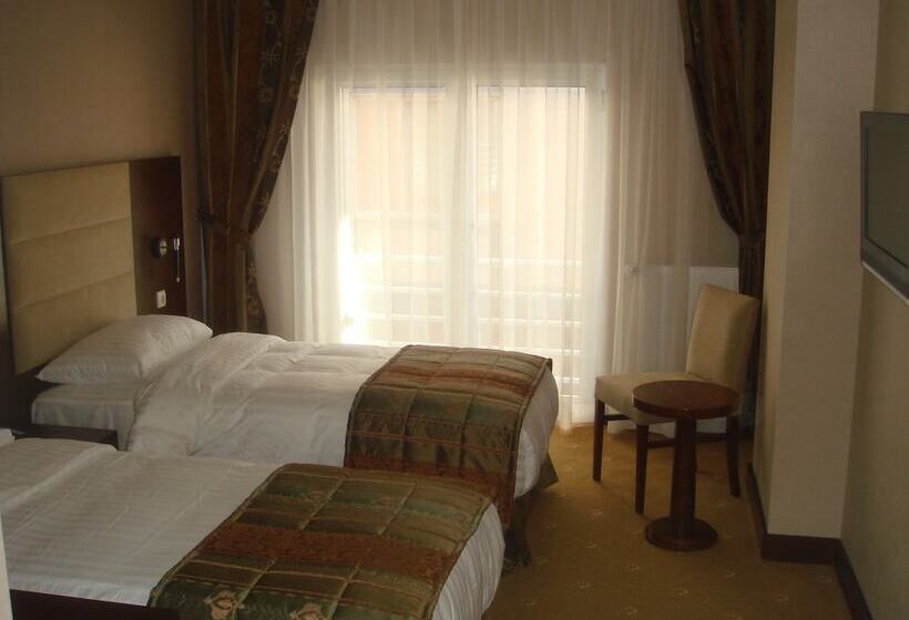 בית מלון כפרי Cetin