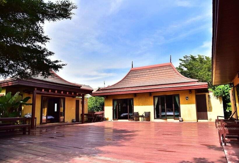 هتل Chaan Mai Hom