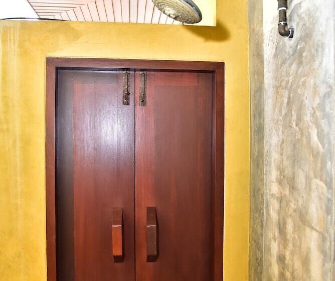 هتل Chaan Mai Hom