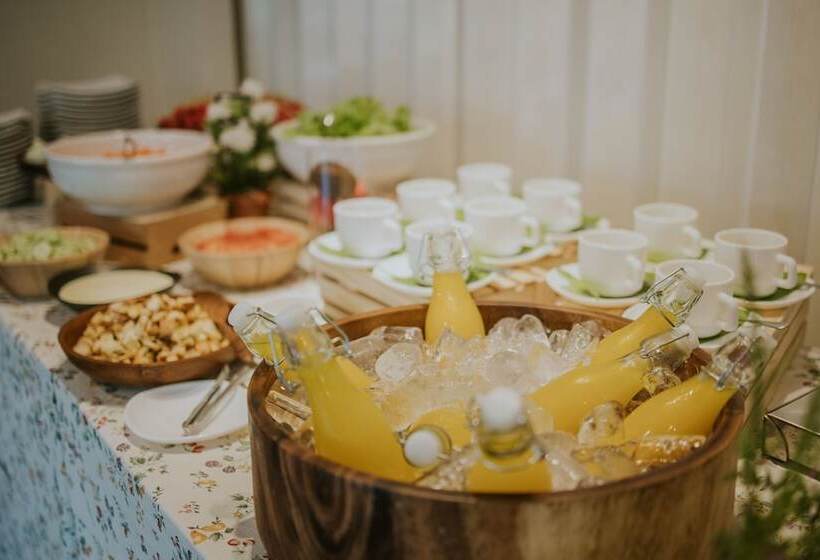 هتل Mossview Resort