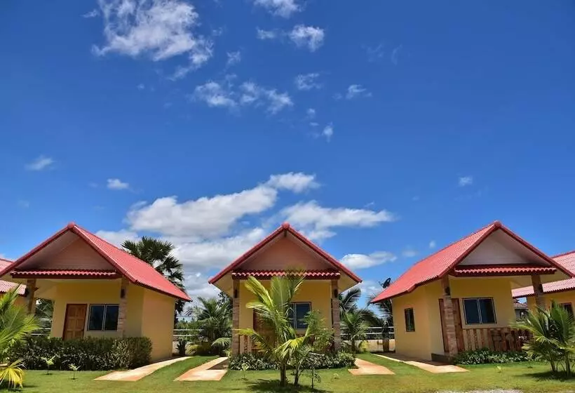 Hotelli Sermsuk Resort
