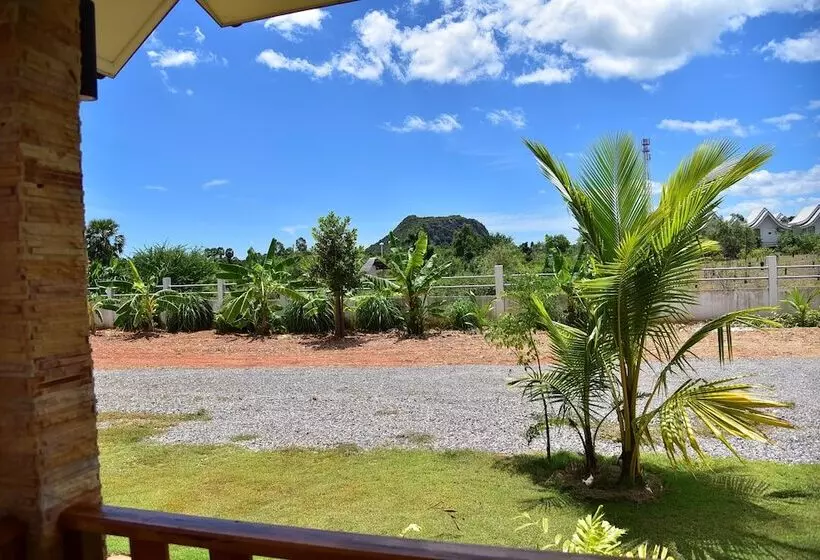 Hotelli Sermsuk Resort