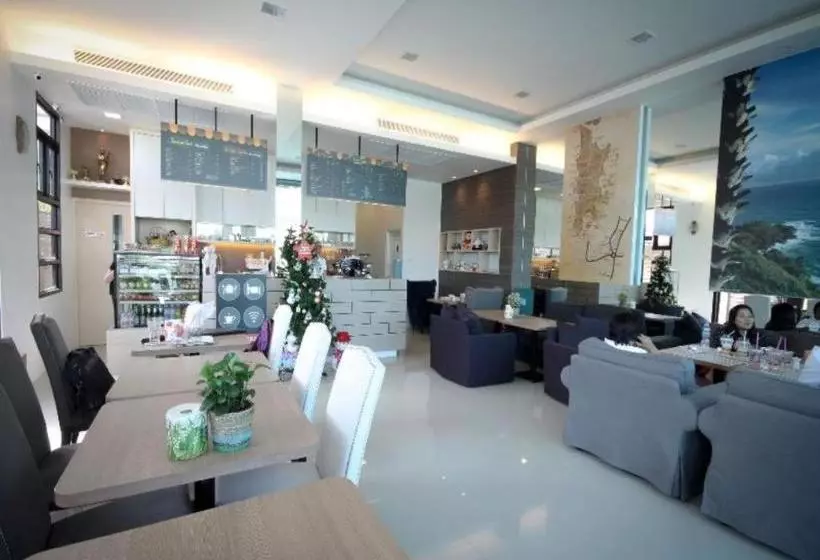 ペンション S5 Residence And Cafe