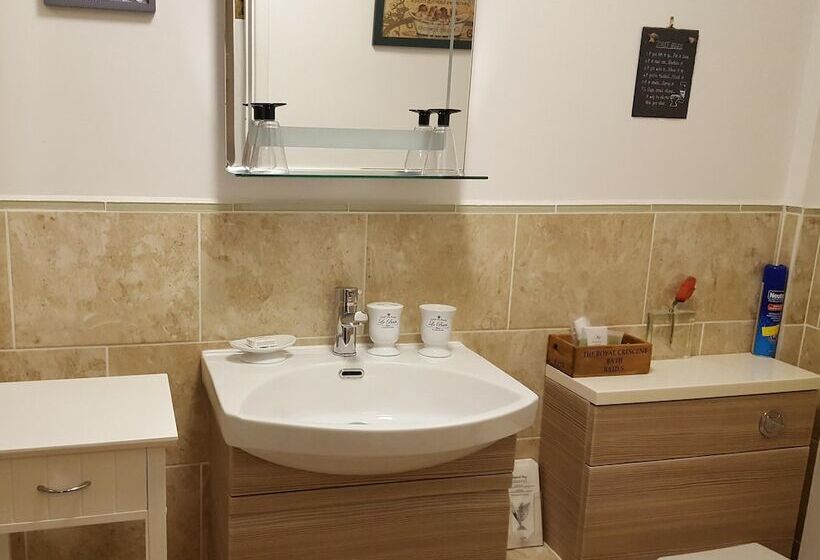 ペンション White Guest House