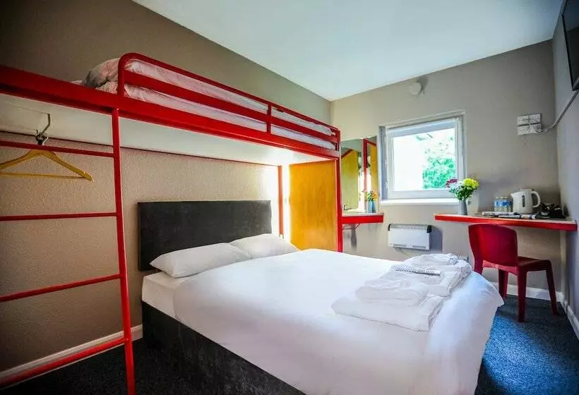 Retkeilymaja Metro Inns Newcastle