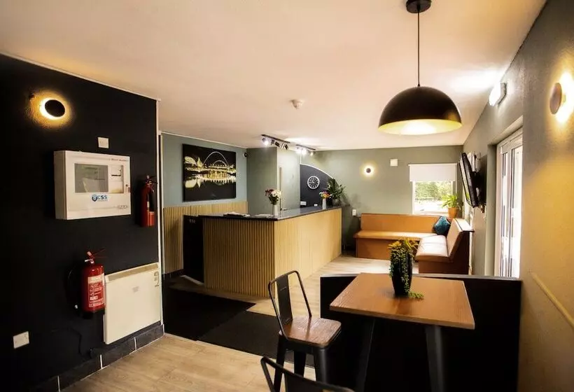 Retkeilymaja Metro Inns Newcastle