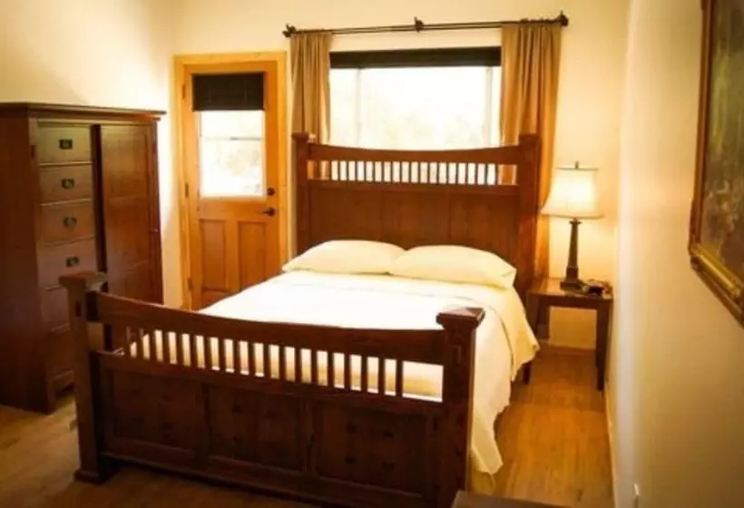 Coral Tree House