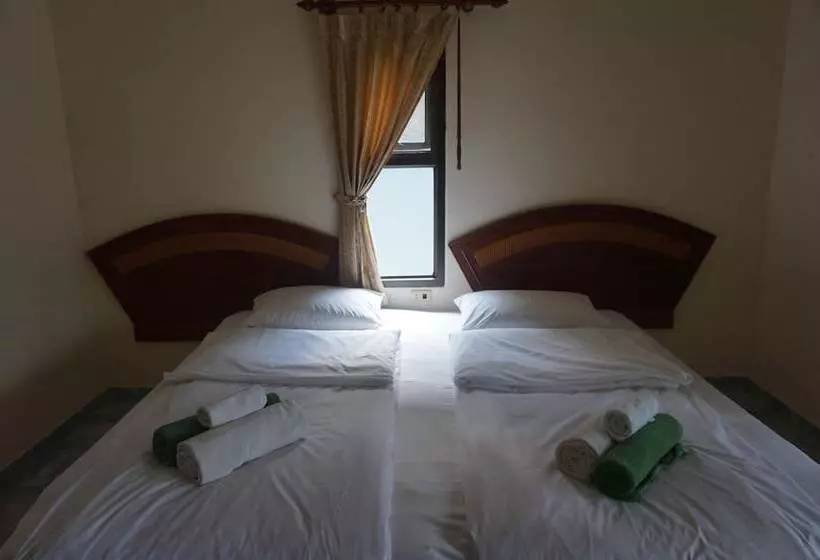 هتل Cousin Resort Khao Lak