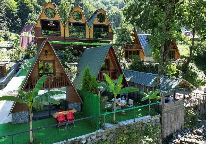 Hotelli Lotus çamlıhemşin Suit & Bungalov