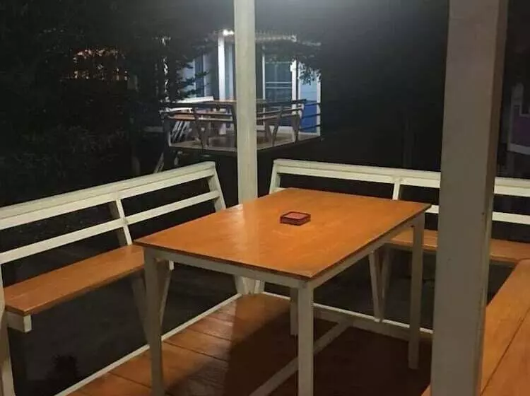 Hotel Rainbow House