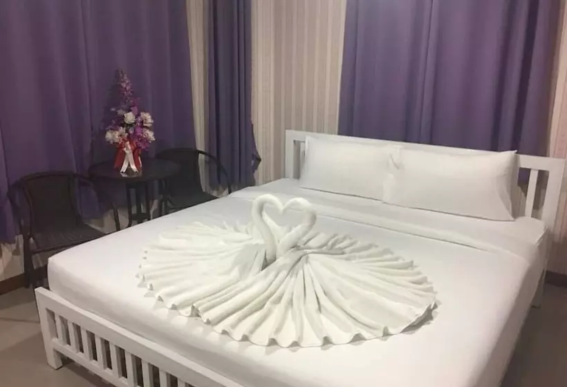 Hotel Rainbow House