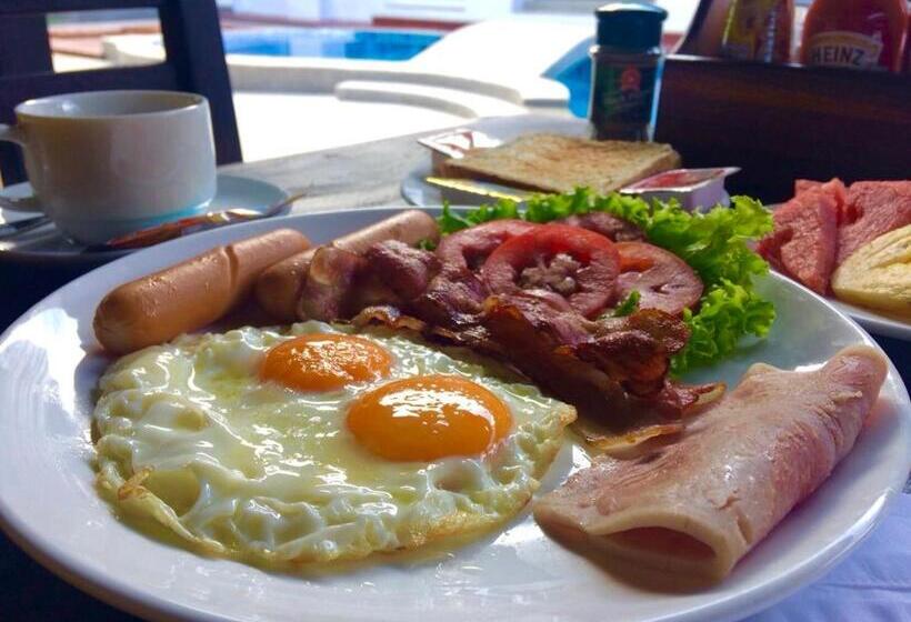 ホテル The Retreat Khaolak Resort Sha Extra Plus