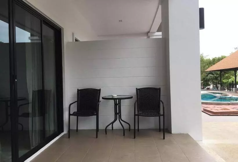 ホテル The Retreat Khaolak Resort Sha Extra Plus