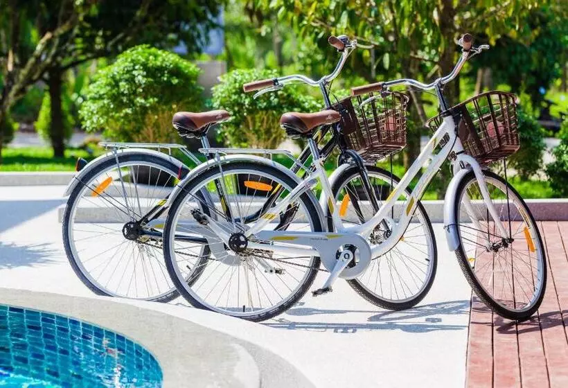 ホテル The Retreat Khaolak Resort Sha Extra Plus