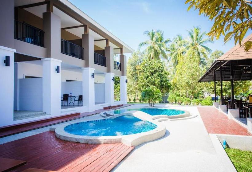 ホテル The Retreat Khaolak Resort Sha Extra Plus