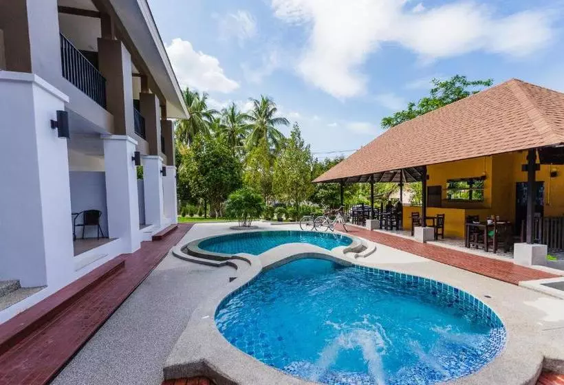 ホテル The Retreat Khaolak Resort Sha Extra Plus