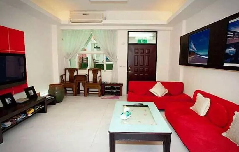 تختخواب و صبحانه Sunshine Guest House