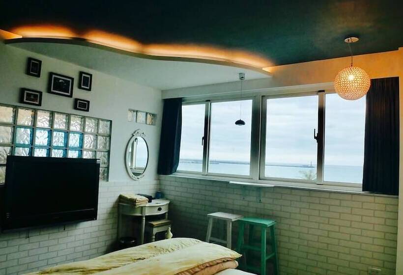 تختخواب و صبحانه Sunshine Guest House