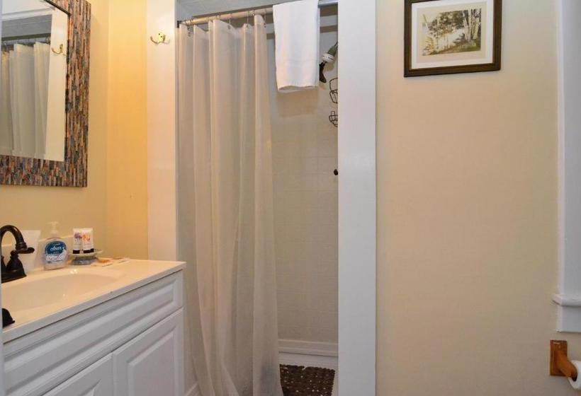 Bewitched And Bedazzled Bed And Breakfast