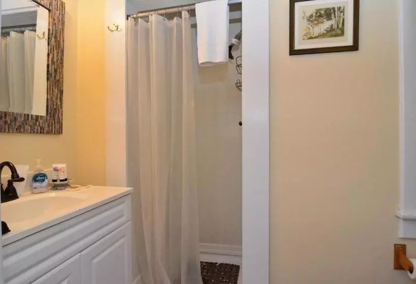 Bewitched And Bedazzled Bed And Breakfast