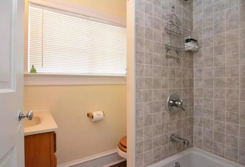 Bewitched And Bedazzled Bed And Breakfast