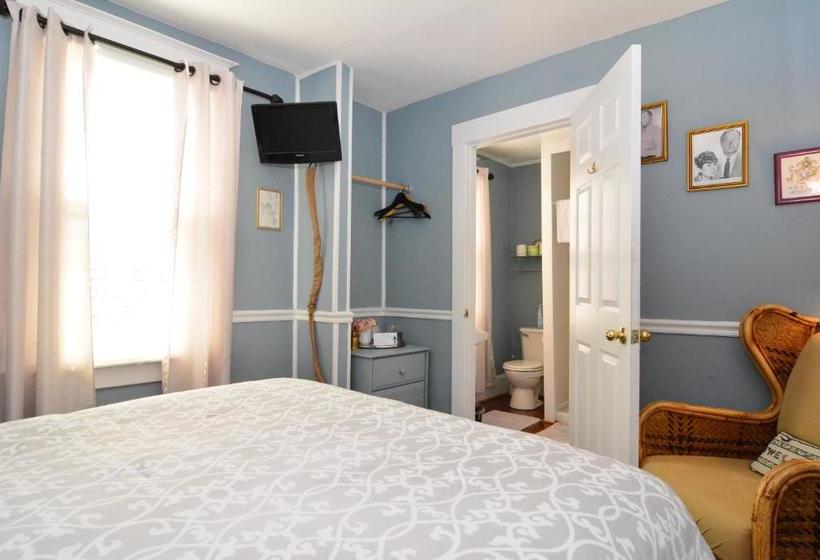 Bewitched And Bedazzled Bed And Breakfast