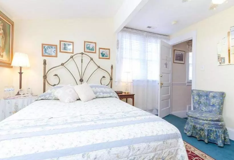 Bewitched And Bedazzled Bed And Breakfast