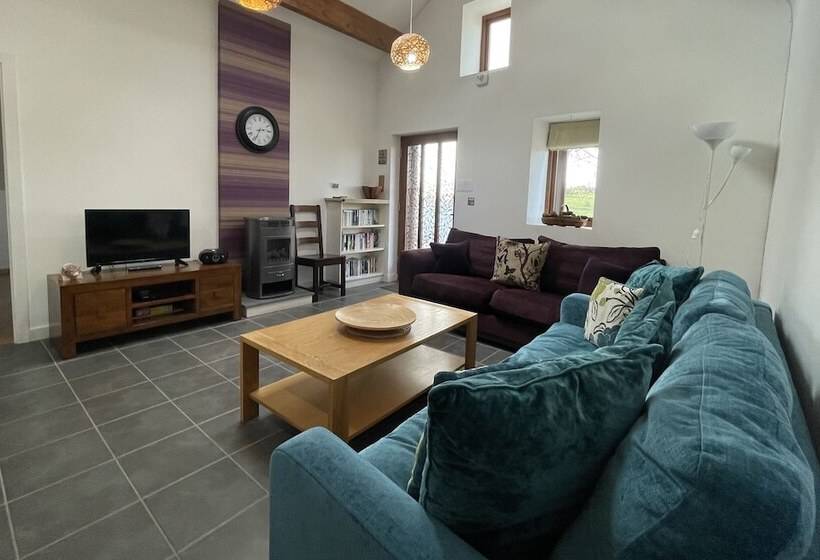 Chestnut Farm Holiday Cottages