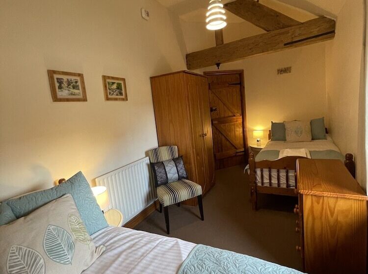 Chestnut Farm Holiday Cottages