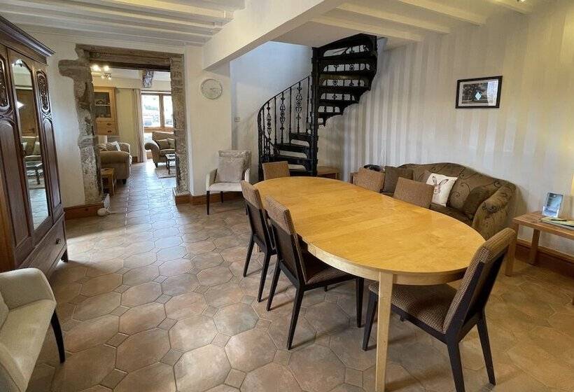 Chestnut Farm Holiday Cottages