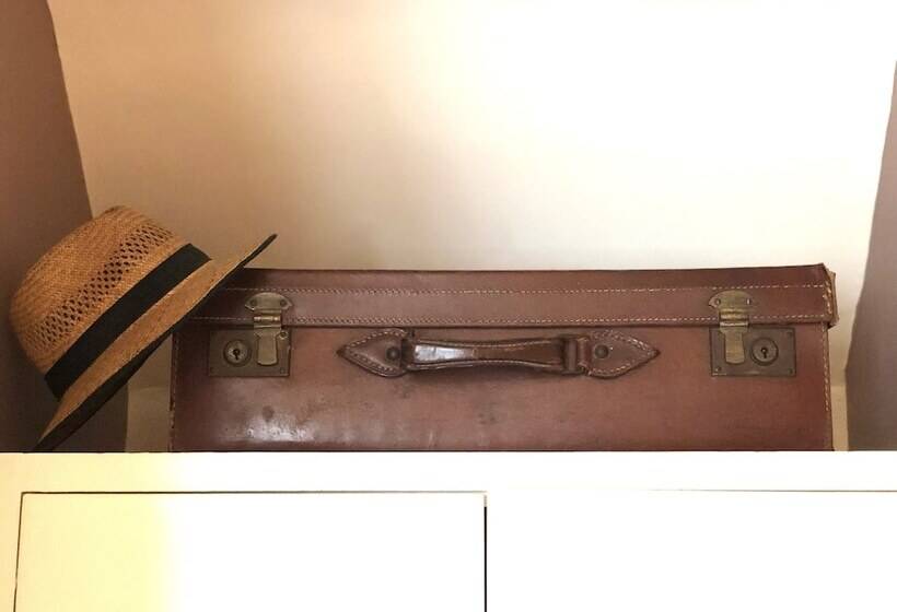 Хостел The Wheatsheaf