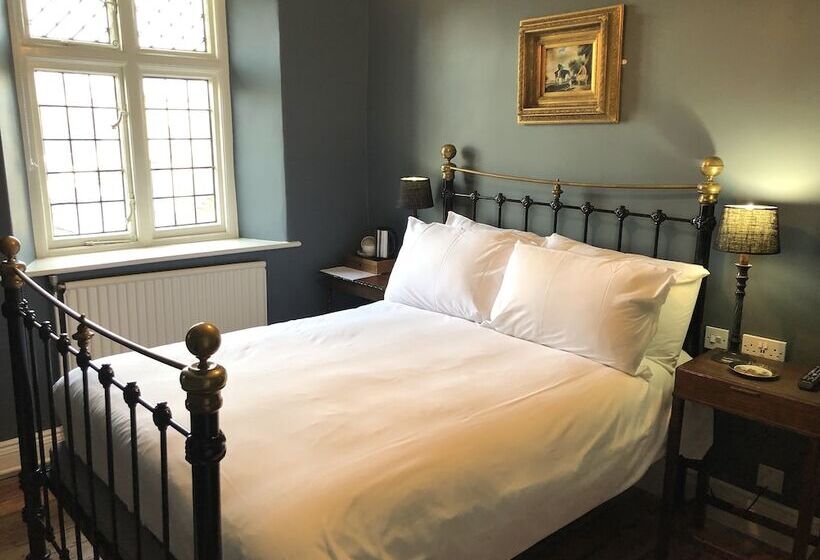 Хостел The Wheatsheaf