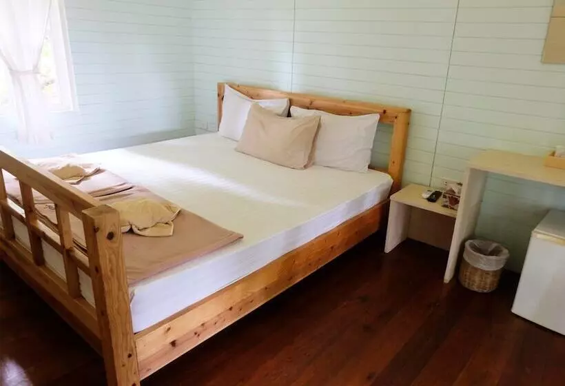 هتل A Na Lay Resort Koh Kood