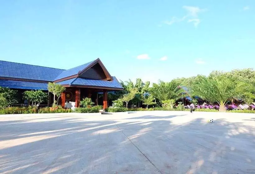 Hotelli Roithong Resort