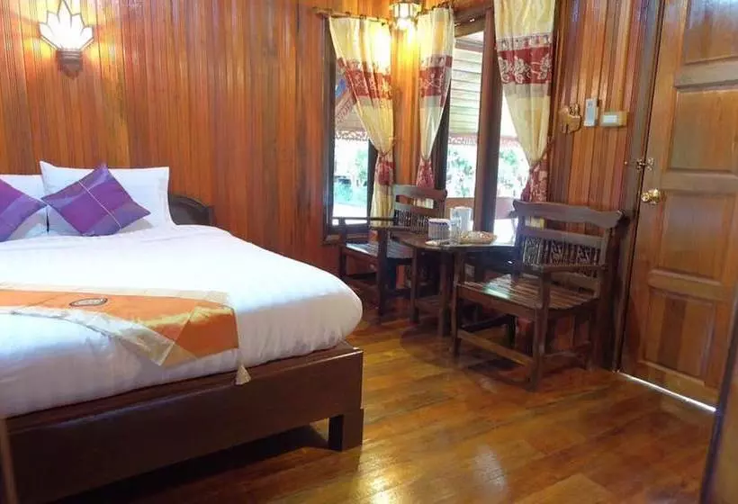 Hotelli Roithong Resort