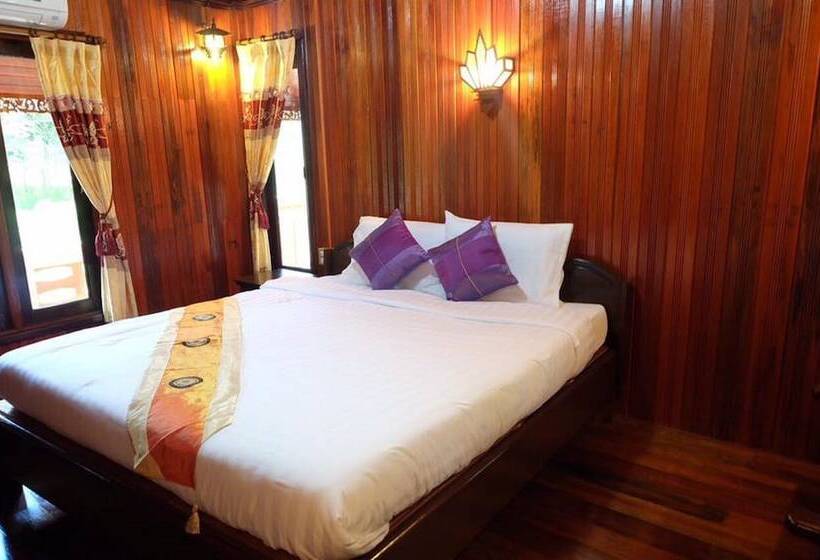 Отель Roithong Resort