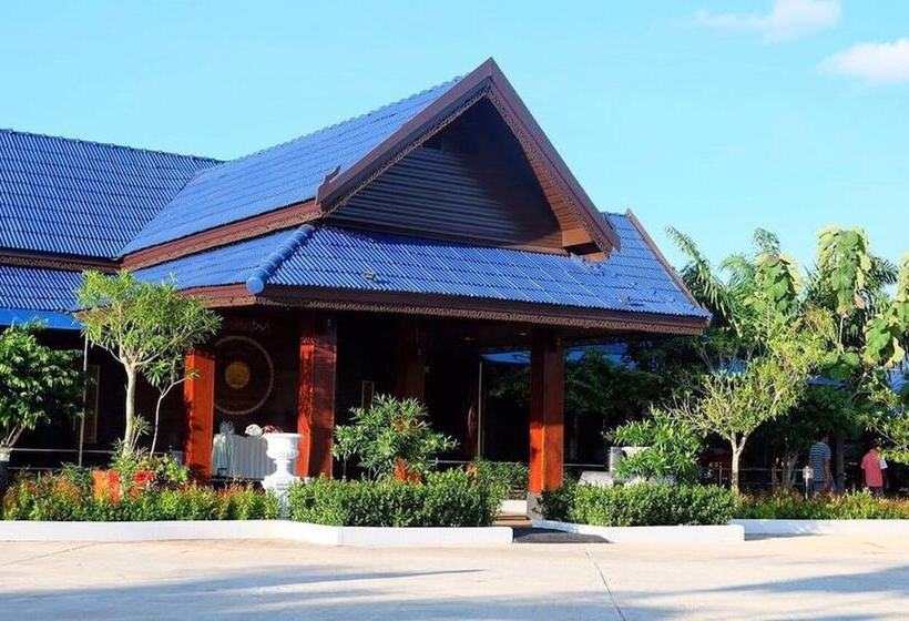 Отель Roithong Resort